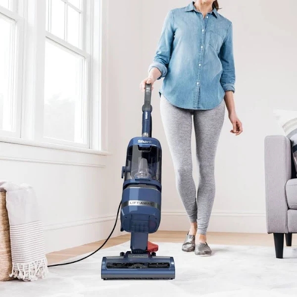 Shark Navigator Blue LA301 Lift-Away Adv Upright Vacuum Cleaner