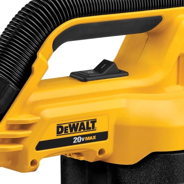 DeWalt DCV517M1 20V MAX* 1/2 Gallon Wet/Dry Portable VAC Kit