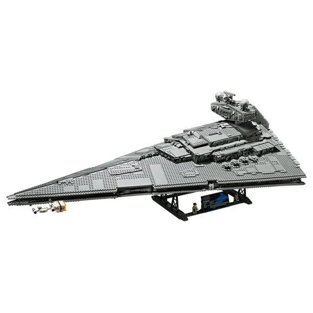 LEGO Star Wars: A New Hope Imperial Star Destroyer 75252 Building Kit