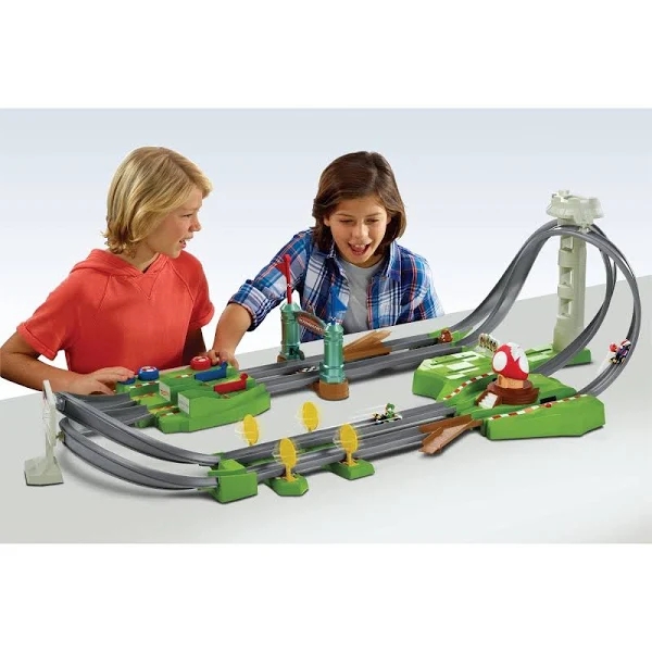 Hot Wheels - Mario Kart Circuit Track Set