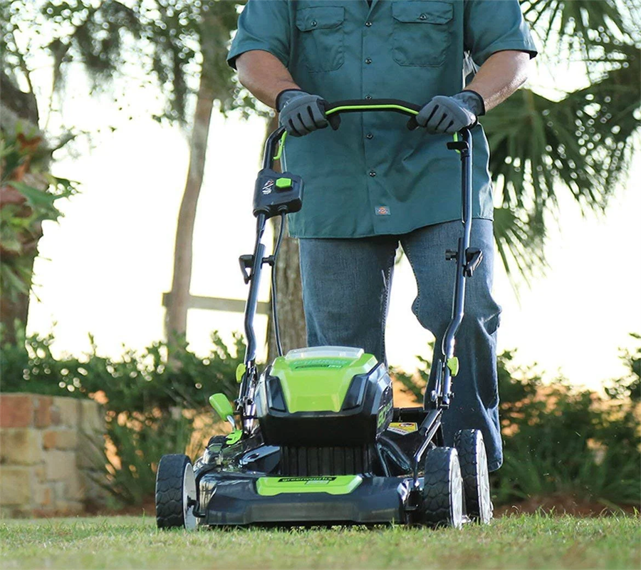 Greenworks GLM801602 Pro 21 3-In-1 Lawn Mower - 80 V