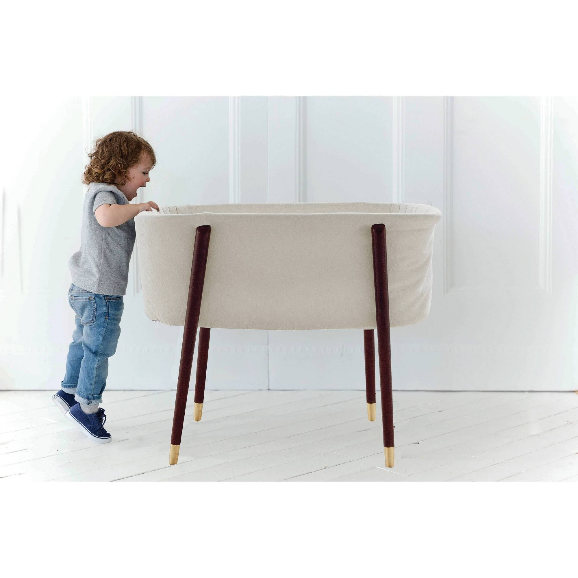 TruBliss Sova Bassinet ¨C Irish Cream