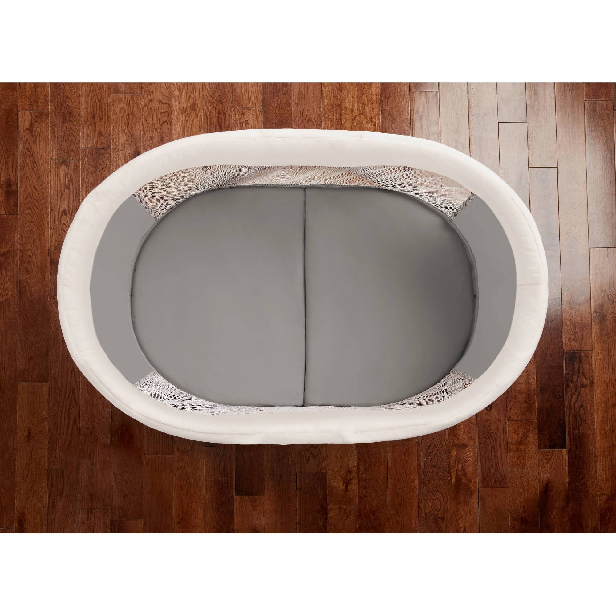 Ingenuity 11913 ¨C Foldaway Rocking Wood Bassinet Wallace