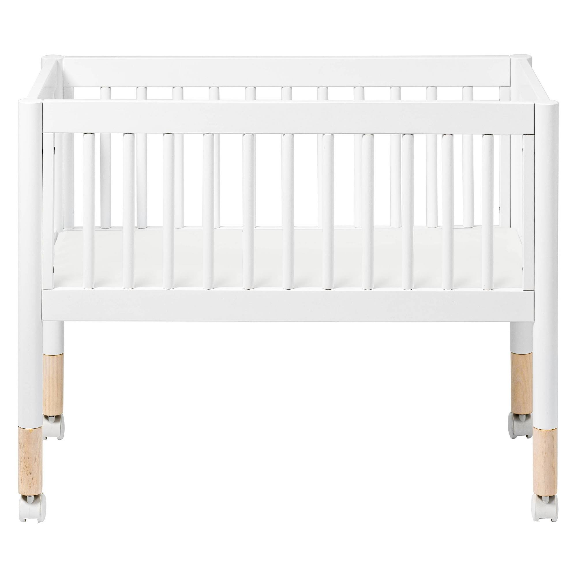 Babyletto Gelato Portable Bassinet in White/Washed Natural