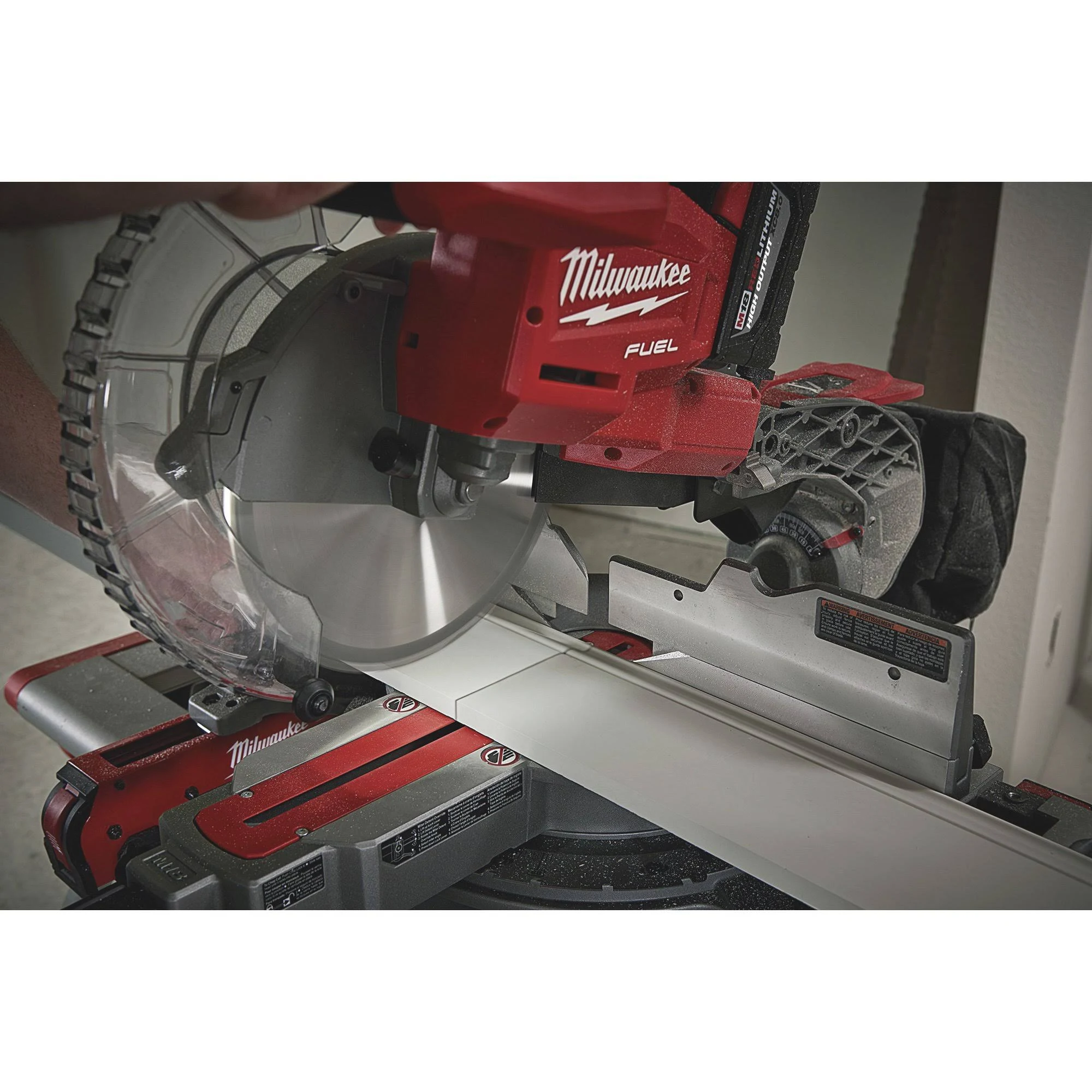 Milwaukee 2734-21HD M18 Fuel 10″ Dual Bevel Sliding Miter Saw Kit