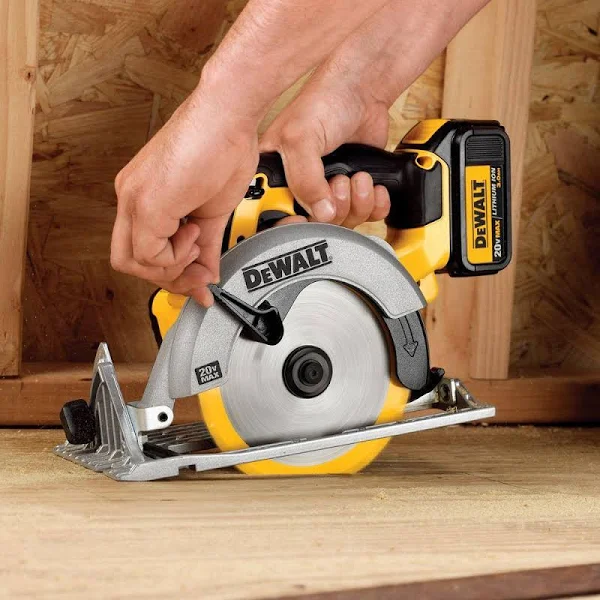 Dewalt Circular Saw, 6.5 Inches DCS391B