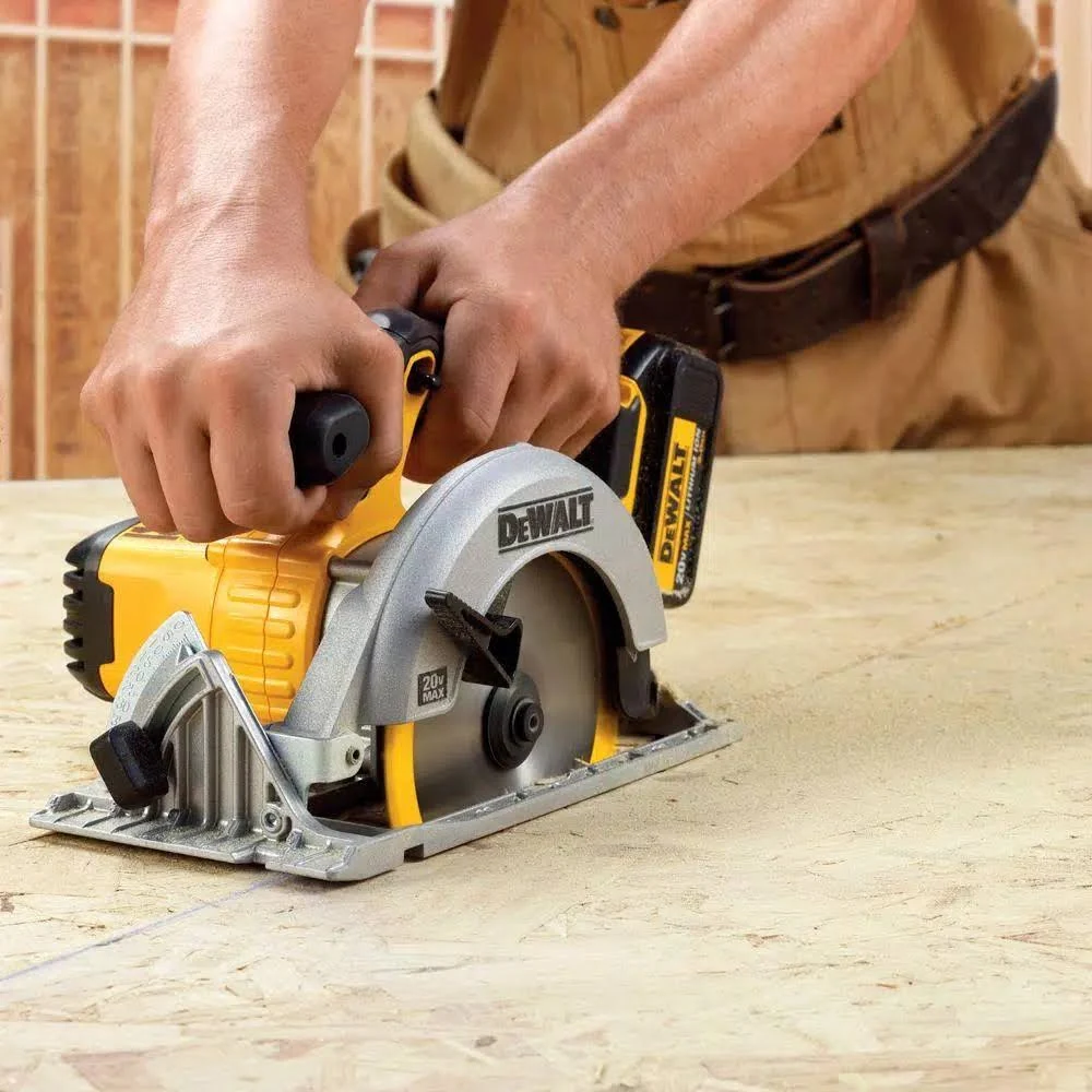 Dewalt Circular Saw, 6.5 Inches DCS391B