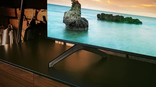 Samsung 75∪ Class TU7000 Crystal UHD 4K Smart TV