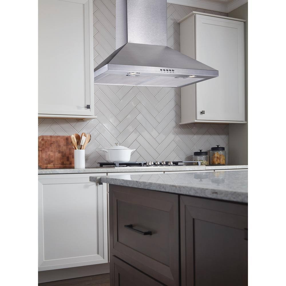 Vissani 30 in. W Convertible Wall Mount Range Hood with 2 Charcoal Filters in Stainless Steel WA0575